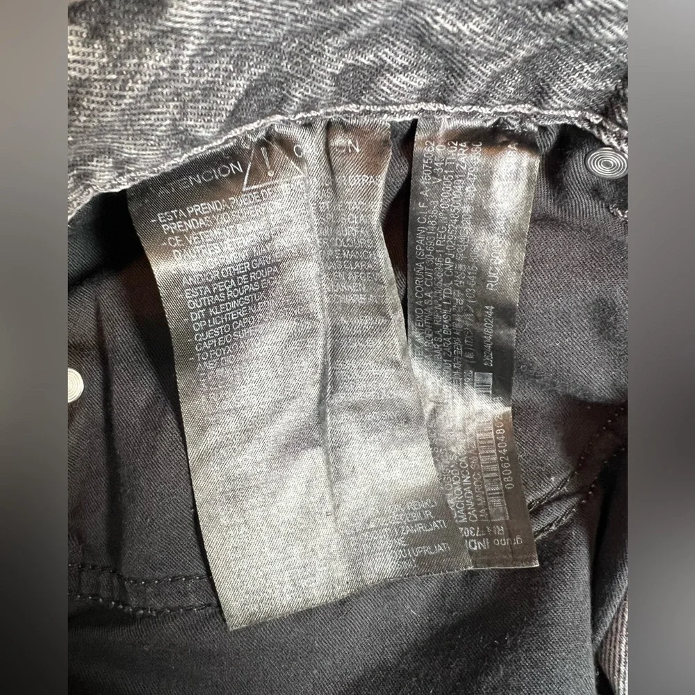 Zara denimwear Men’s gray wash Jeans/size 34
